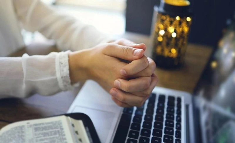 Desafíos religión en mundo interconectado digitalmente