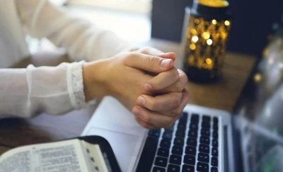 Desafíos religión en mundo interconectado digitalmente
