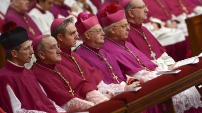 Elección de un nuevo Papa: proceso y votación clave