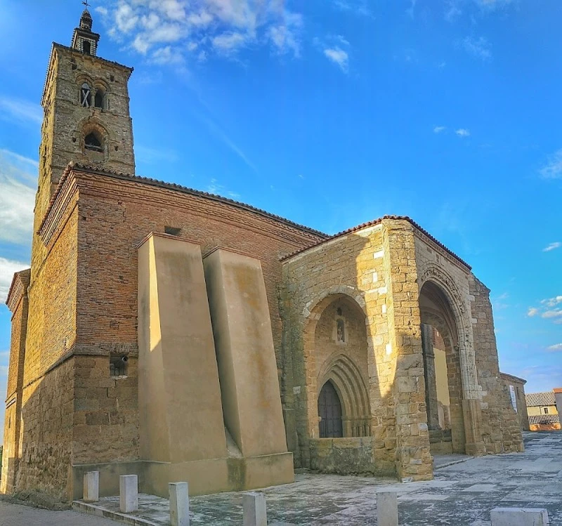Iglesia de Santa María del Río