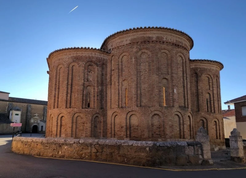 Iglesia de Santa María la Antigua (s. XII) (ruina consolidada)
