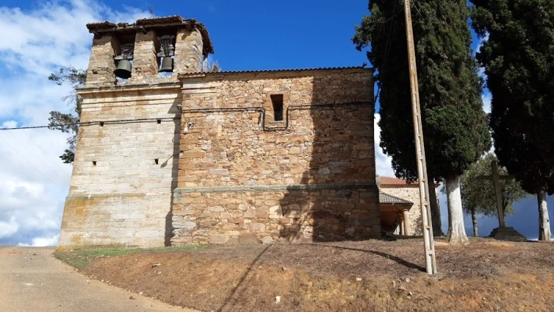 Iglesia y Cementerio Nuevo de Pozuelo de Vidriales