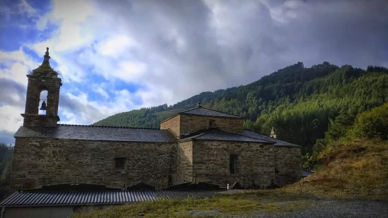 Igrexa de San Xurxo de Piquín