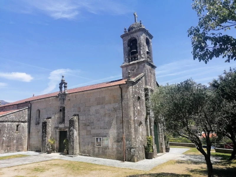 Igrexa de Santa Baia de Mos / Iglesia de Santa Eulalia de Mos