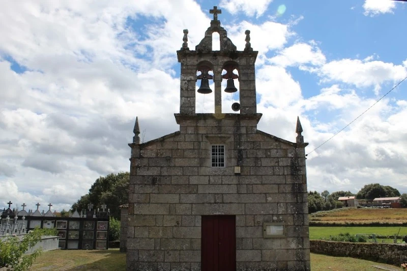 Igrexa de Santiago de Dorra