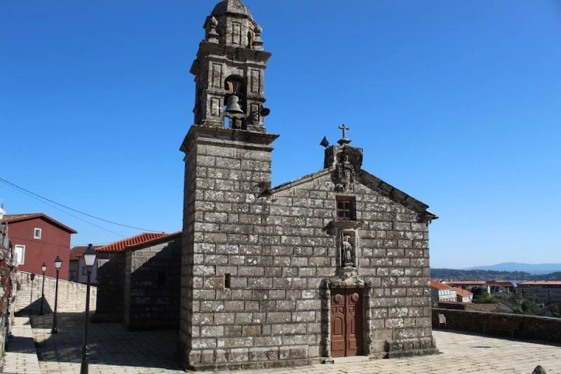 Igrexa de Santiago de Lampón