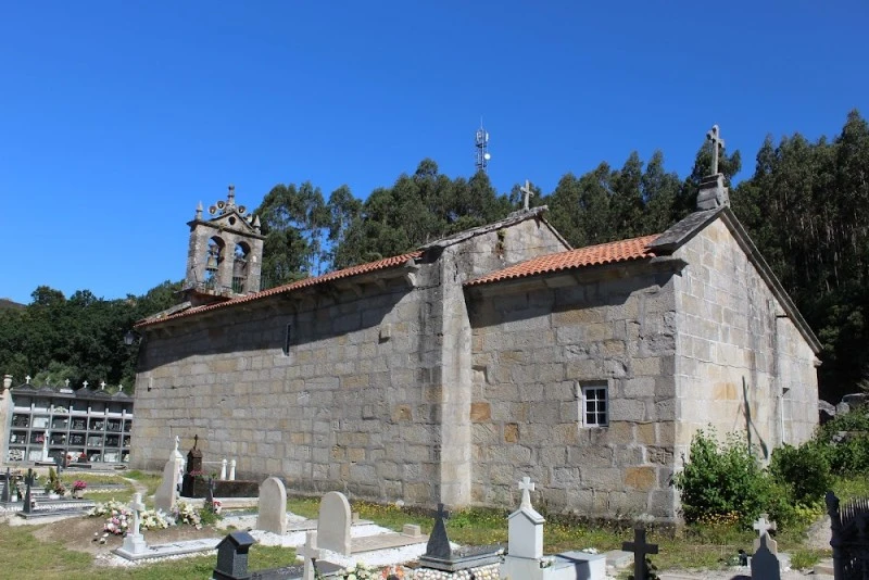 Igrexa de Santiago de Louro