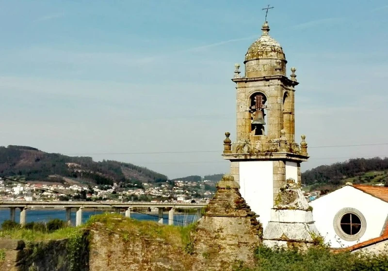 Mosteiro de San Martiño de Xuvia