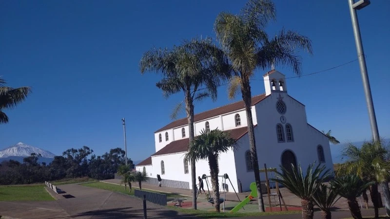 Plaza de la Iglesia de Ravelo
