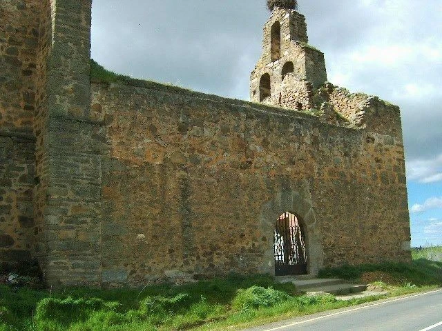 Ruinas iglesia Santa Marina de Tardemézar