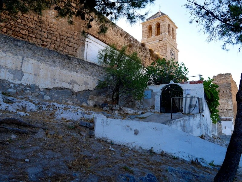 Ruinas Iglesia-Torre Campanario Sta. María