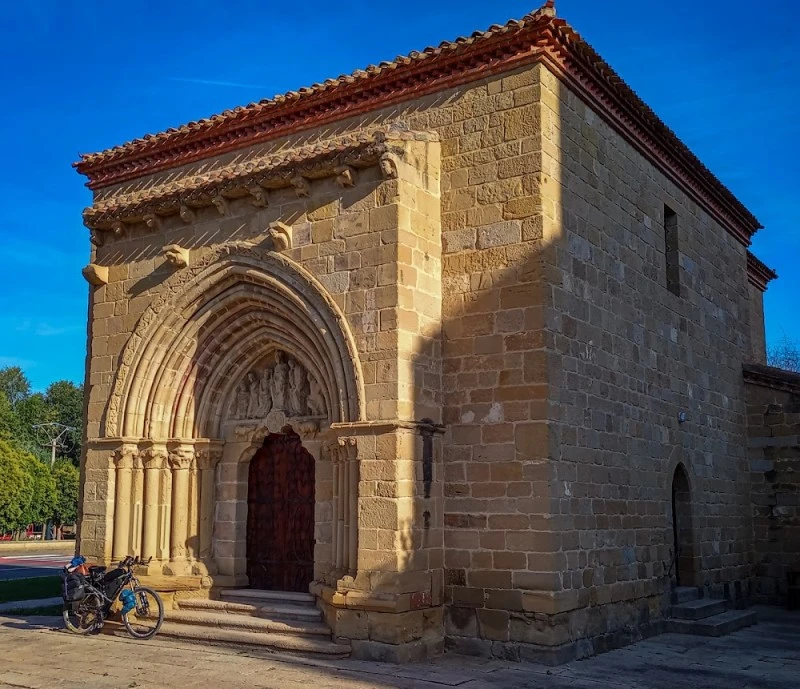 Ermita de Santa María de la Antigua
