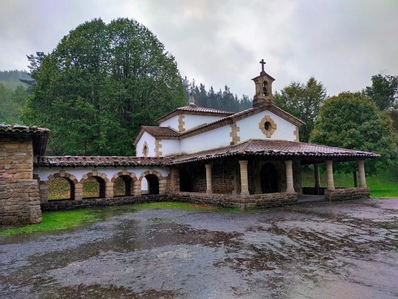 Ermita De Santa Cruz Mirandaola