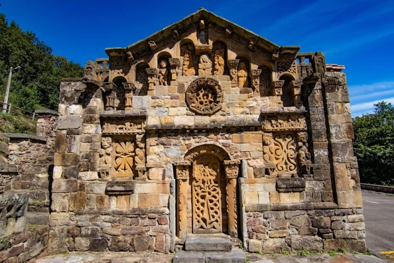 Iglesia de Santa María de Llogrezana