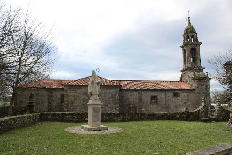 Igrexa de Santaia de Curtis
