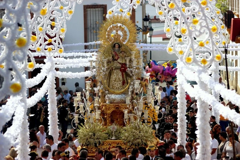 Hdad de Ntra. Sra. del Rosario Coronada, Reina y Patrona de Carrión