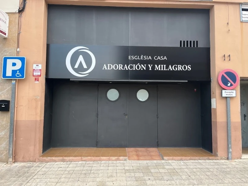 Iglesia Evangélica Casa de Adoración y Milagros
