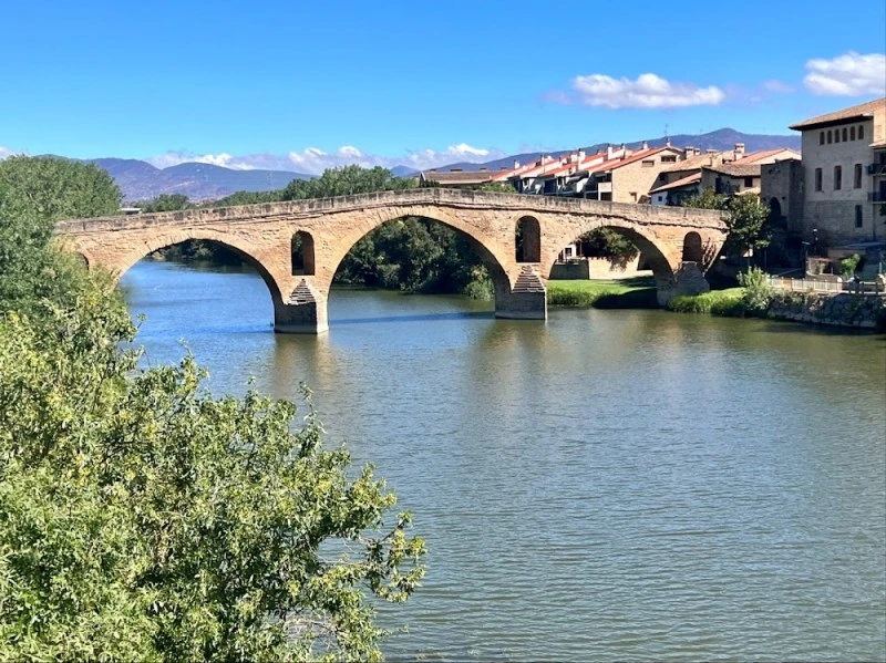 Puente románico de Puente la Reina