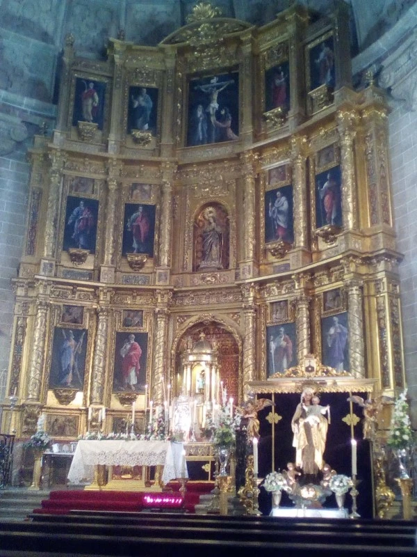 Casa Parroquial Sta. María y San Gregorio