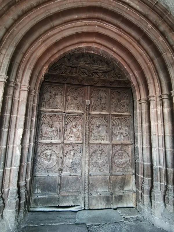 Iglesia de San Julián y Santa Basilisa