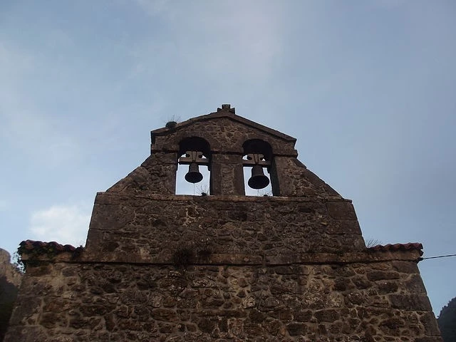 Iglesia Parroquial de San Vicente de Trescares
