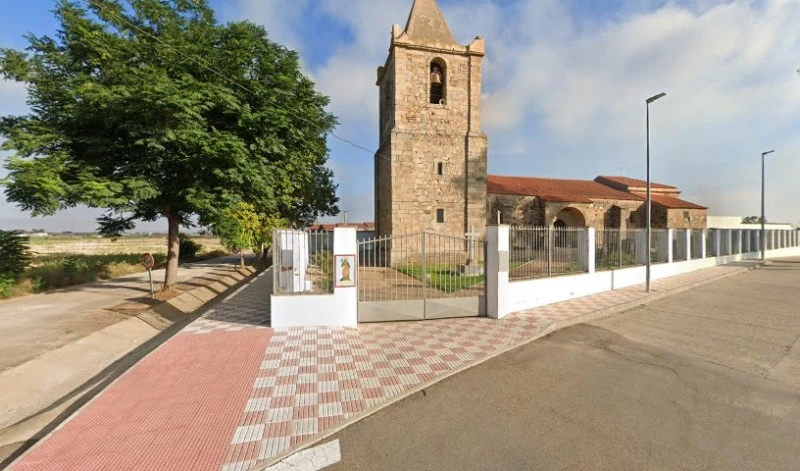 Iglesia de Mengabril