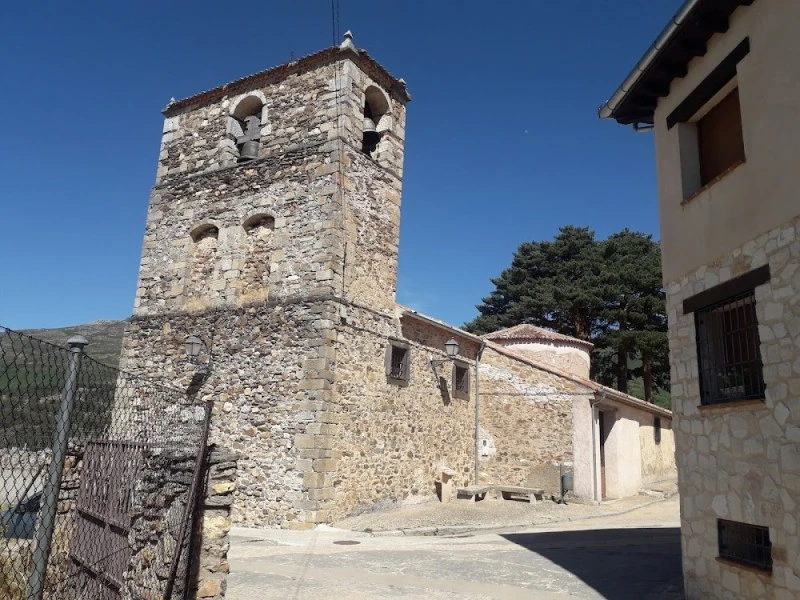 Iglesia de San Miguel Arcángel y Cementerio de Riofrío de Riaza