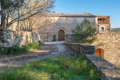 Iglesia de Sant Pere de Comalats
