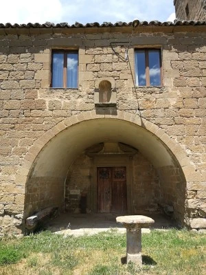 Iglesia de Sant Pere de Llobera