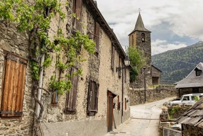 Iglesia de Sant Ròc o Santa Creu de Begòs