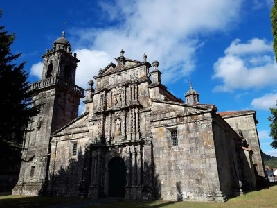 Iglesia de Santa María la Real de Entrimo