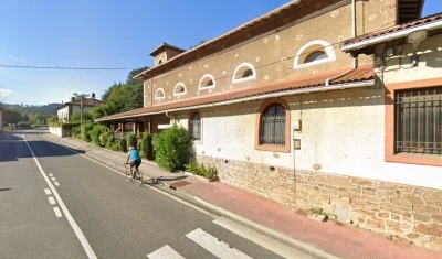 Iglesia de Santiago en Ocharan