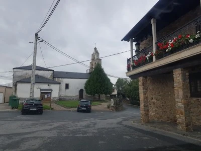 Iglesia de Villadecanes