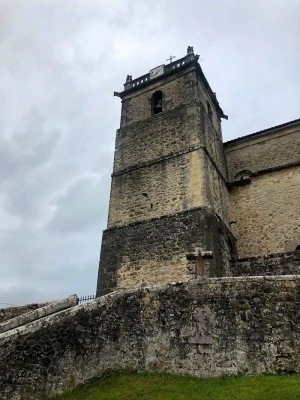 Iglesia parroquial El Salvador de Roiz
