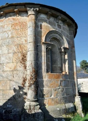 Igrexa de Santa María Madalena de Neira de Cabaleiros