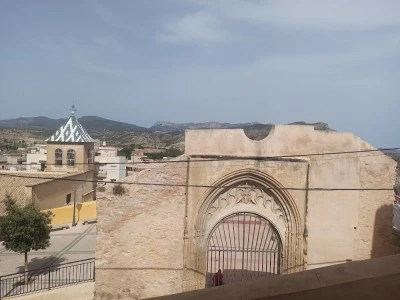 Porta de l'antiga abadia