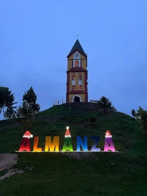 Torre del reloj de Almanza