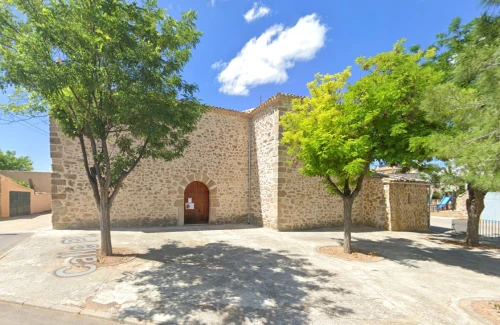 Iglesia de Fuentesclaras de Chillarón