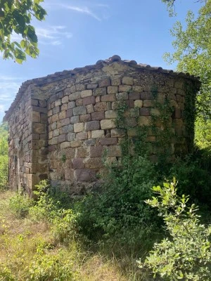 Iglesia de San Acisclo y Santa Victoria