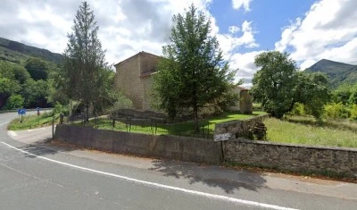 Iglesia de San Andres de Buelles