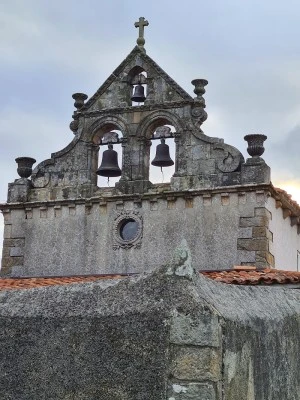 Iglesia de San Félix de Oles