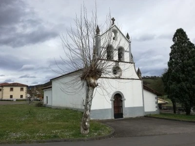 Iglesia de Santa María de Grullos