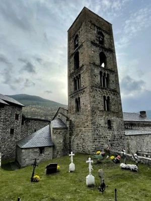 Iglesia de Santa María o de la Natividad de Nuestra Señora de Durro