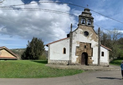 Iglesia de Santiago de Agüeria