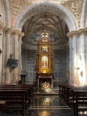 Iglesia - Capilla del Lignum Crucis