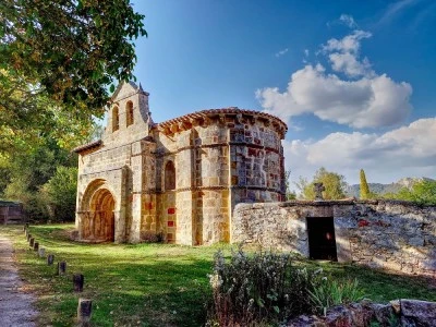 Iglesia romanica de Crespos