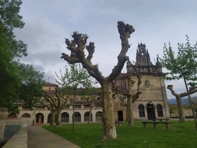 Iglesia-Santuario del Carmen, Larrea