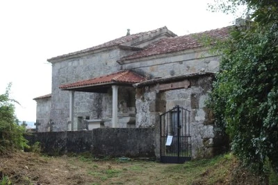 Igrexa de San Vicente de A Sariña