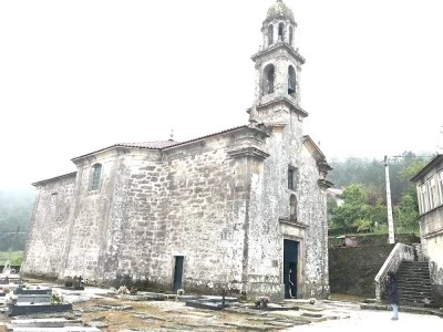 Igrexa de Santa María de Roo