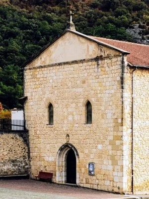 Mariano Estuaren Jainkotegia/ Santuario Mariano de Angosto